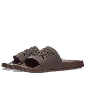 Margiela 22 Brown Pool Slides